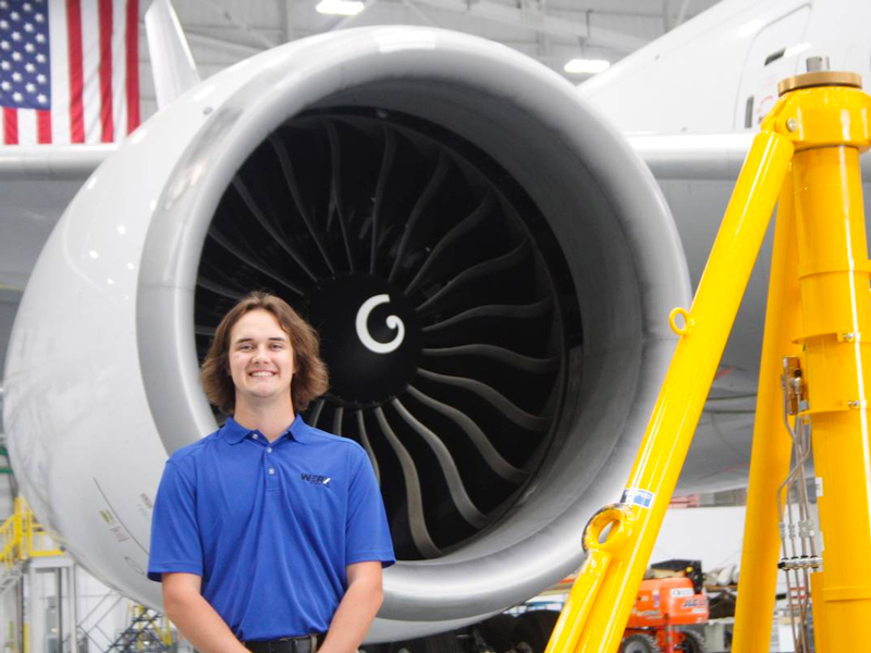 WSU Student working at Boeing
