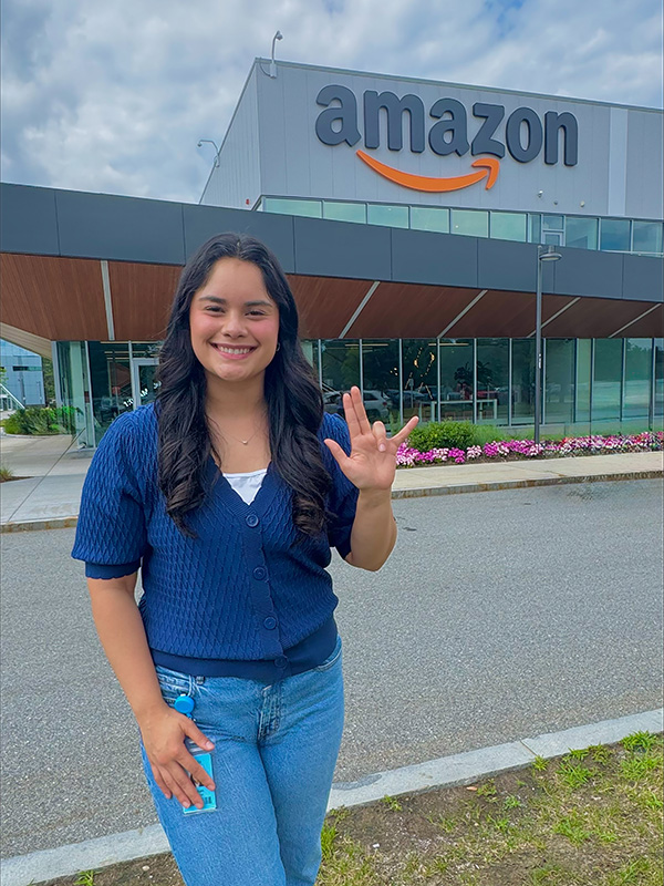 Vivian Salazar Vivian Salazar