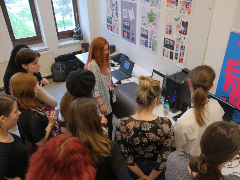 Dr. Puškarević with attendees at PopUp Design Festival in Sarajevo, BiH