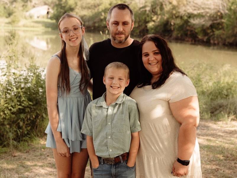 Kristen Knott and family
