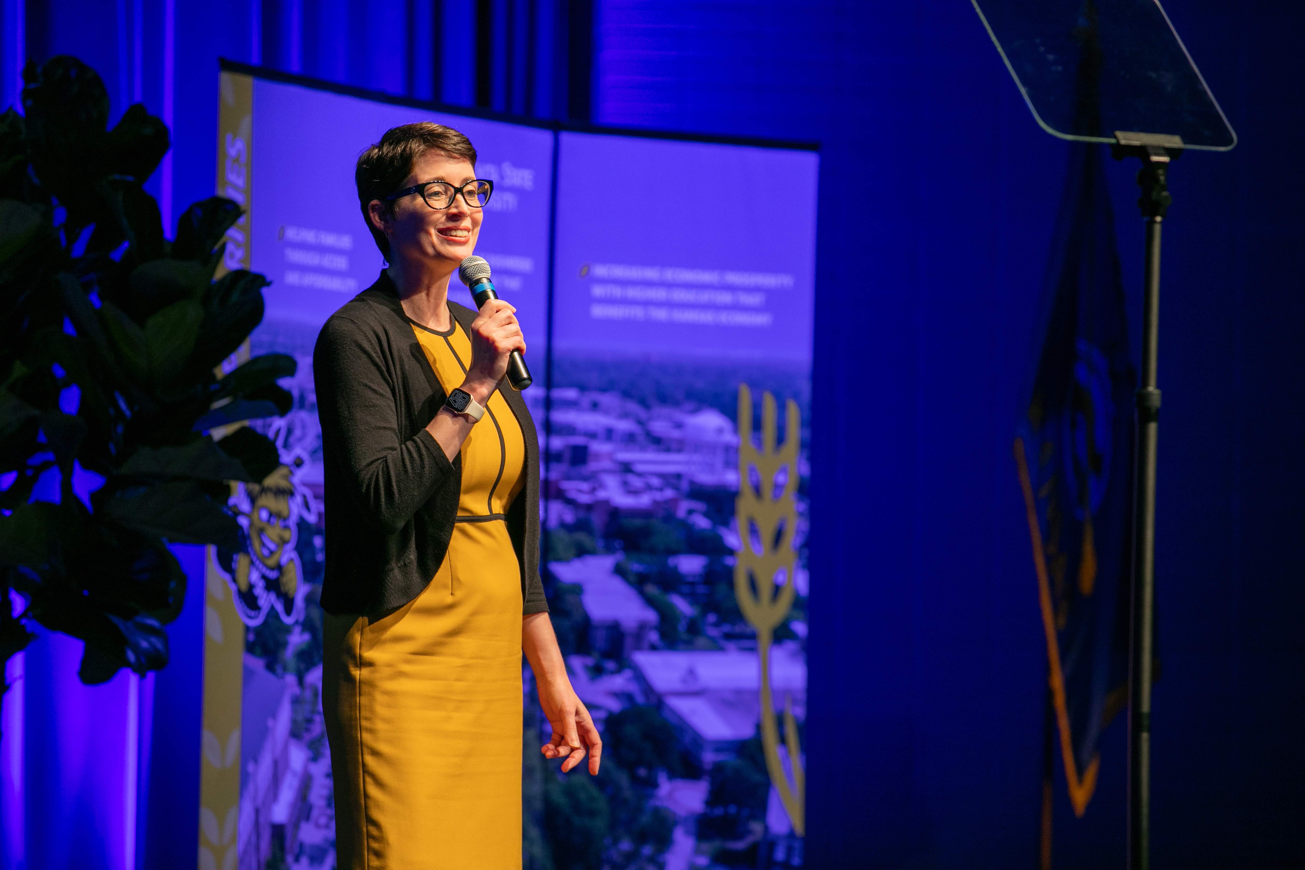 CAS Dean Dr. Jennifer Friend speaking at the 2025 WSU Fall Address event CAS Dean Dr. Jennifer Friend speaking at the 2025 WSU Fall Address event