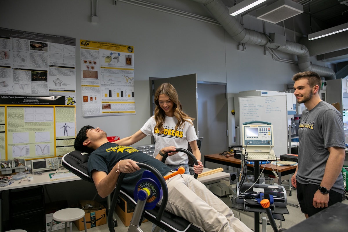 Biomedical Engineering Students in Lab