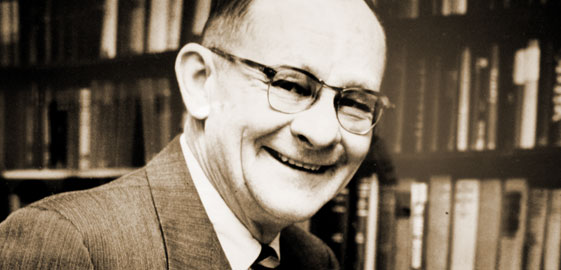 Dr. Hugo Wall