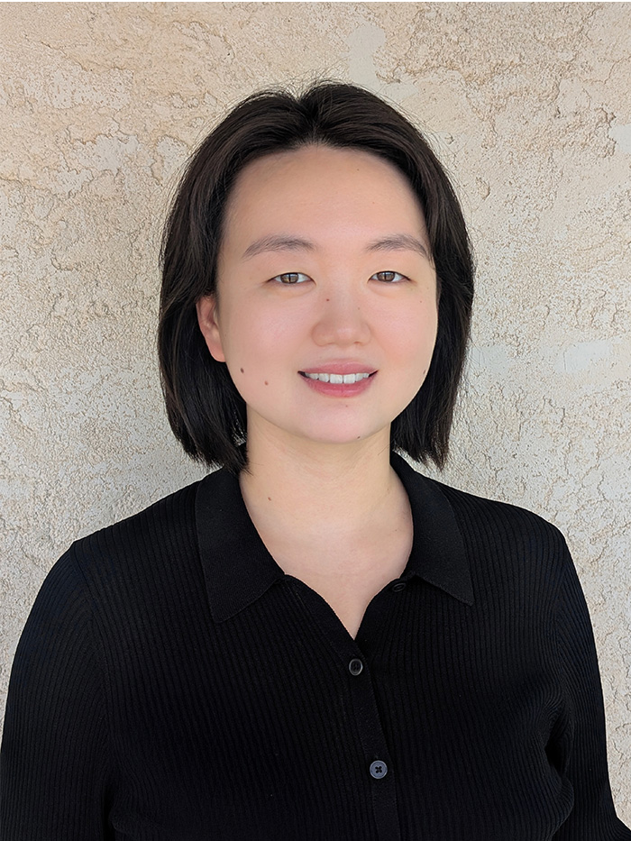 Jae-Eun Suh headshot.