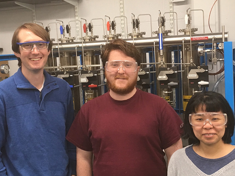 Alumni James Blakemore in Chem Lab