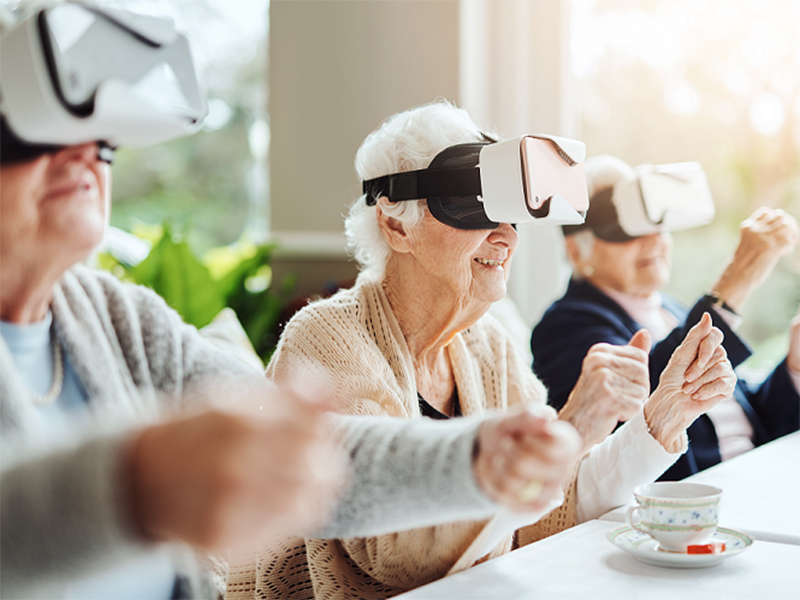 A group of clients uses VR headsets