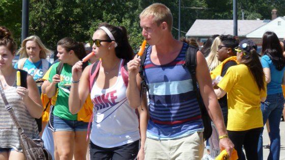 Students enjoy a frozen treat during Convocation