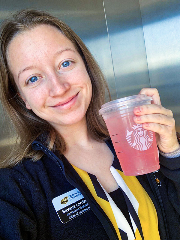 For the Foodies - Savana review Starbucks Strawberry Açaí with lemonade and no berries