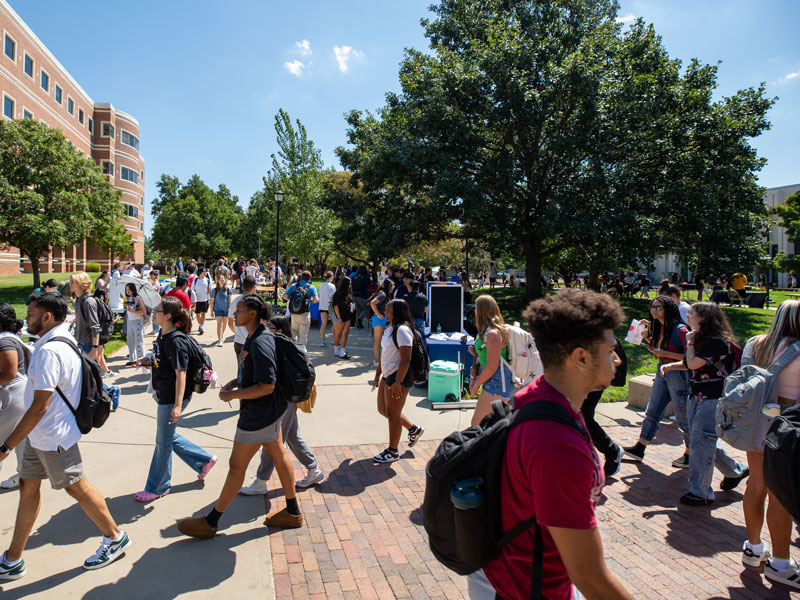 Shocker students at involvement fair in August 2024