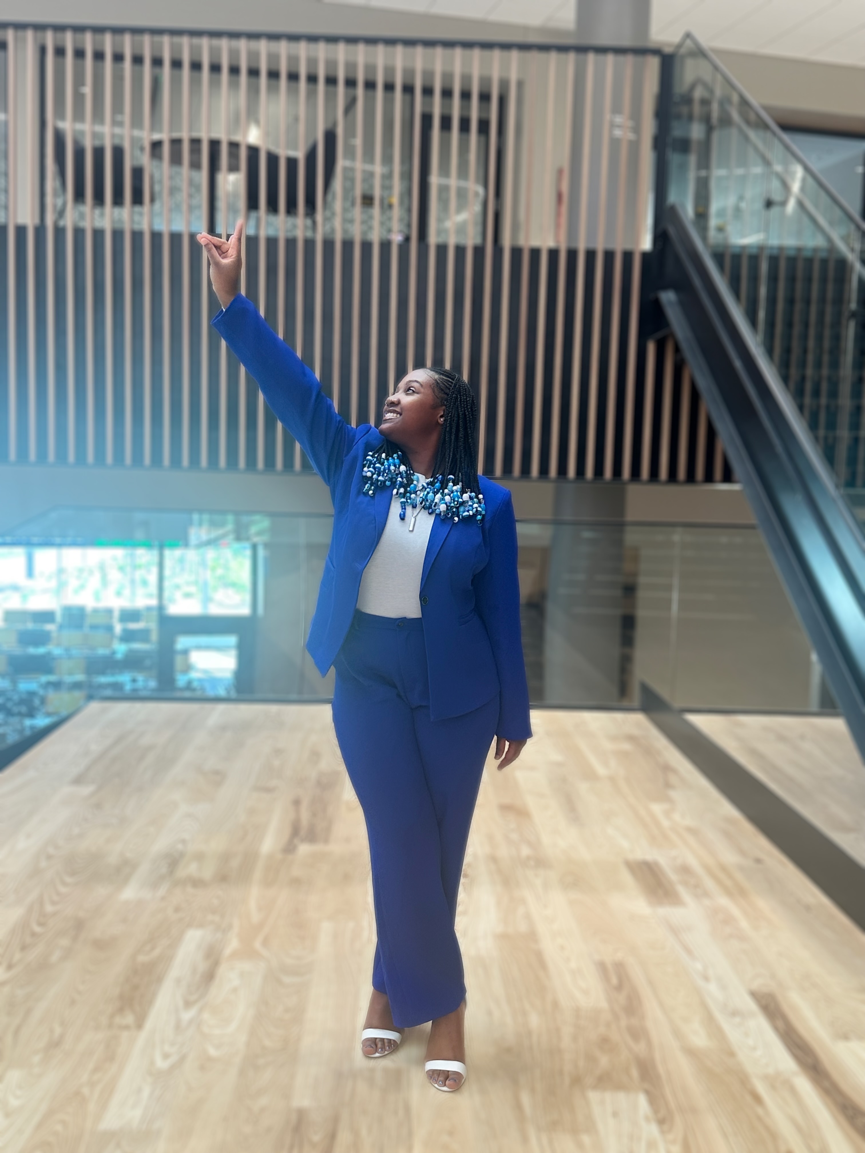 Photo of Ke'Auna Edmondson at a cyber league competition