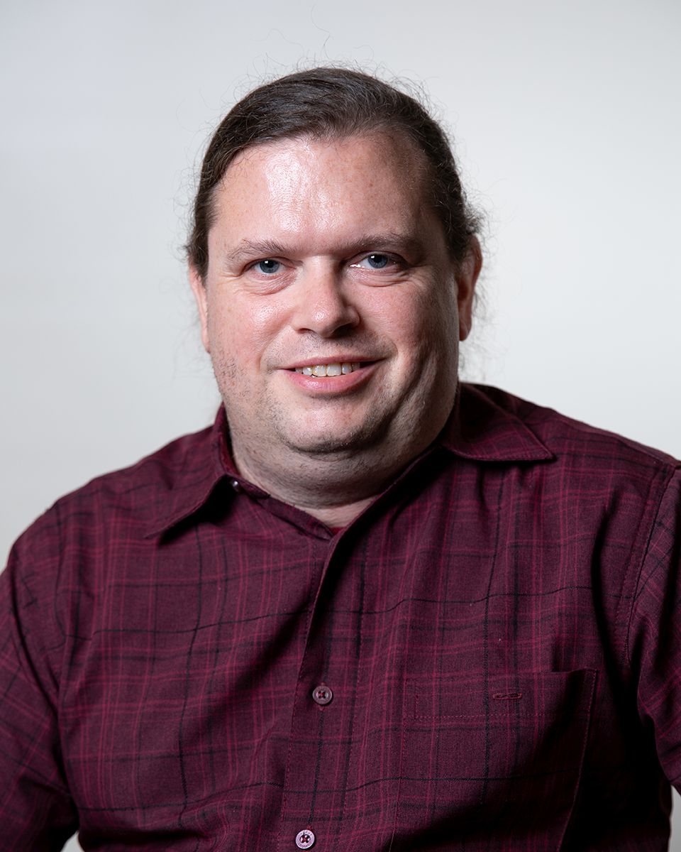 Aaron Bowen MLIS, MAIS, Associate Professor & Instruction & Research Services Librarian