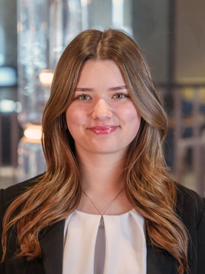 Bella Kilman, Marketing & International Business majors, Management minor