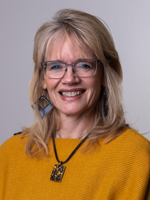 Dawn Kerr, Administrative Specialist