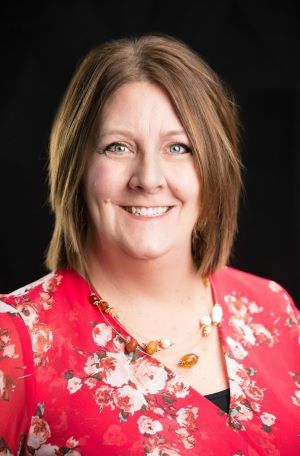 Amy Chesser Head shot