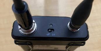Lavalier microphone turned off with no light eminating from the indicator